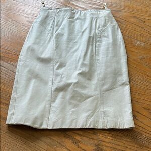 Vintage white leather made in Korea pencil skirt